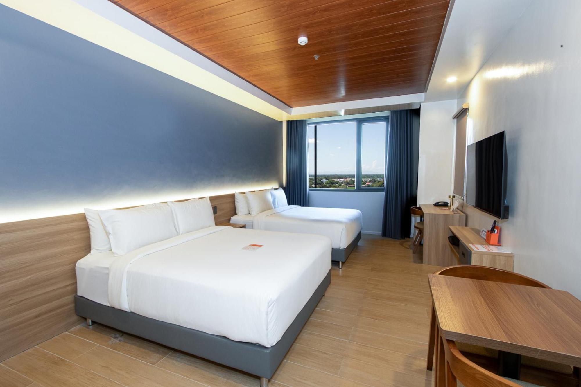 Levo Hotel Urdaneta Екстер'єр фото
